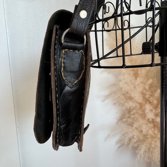 Vintage Moroccan Dark Tooled Leather Saddle Crossbody Bag - Boho Chic - Picture 5 of 10